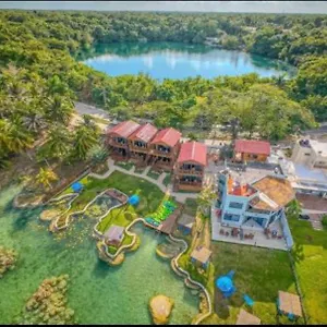 Blue Caribe Front Lagoon 4*, Bacalar Mexico